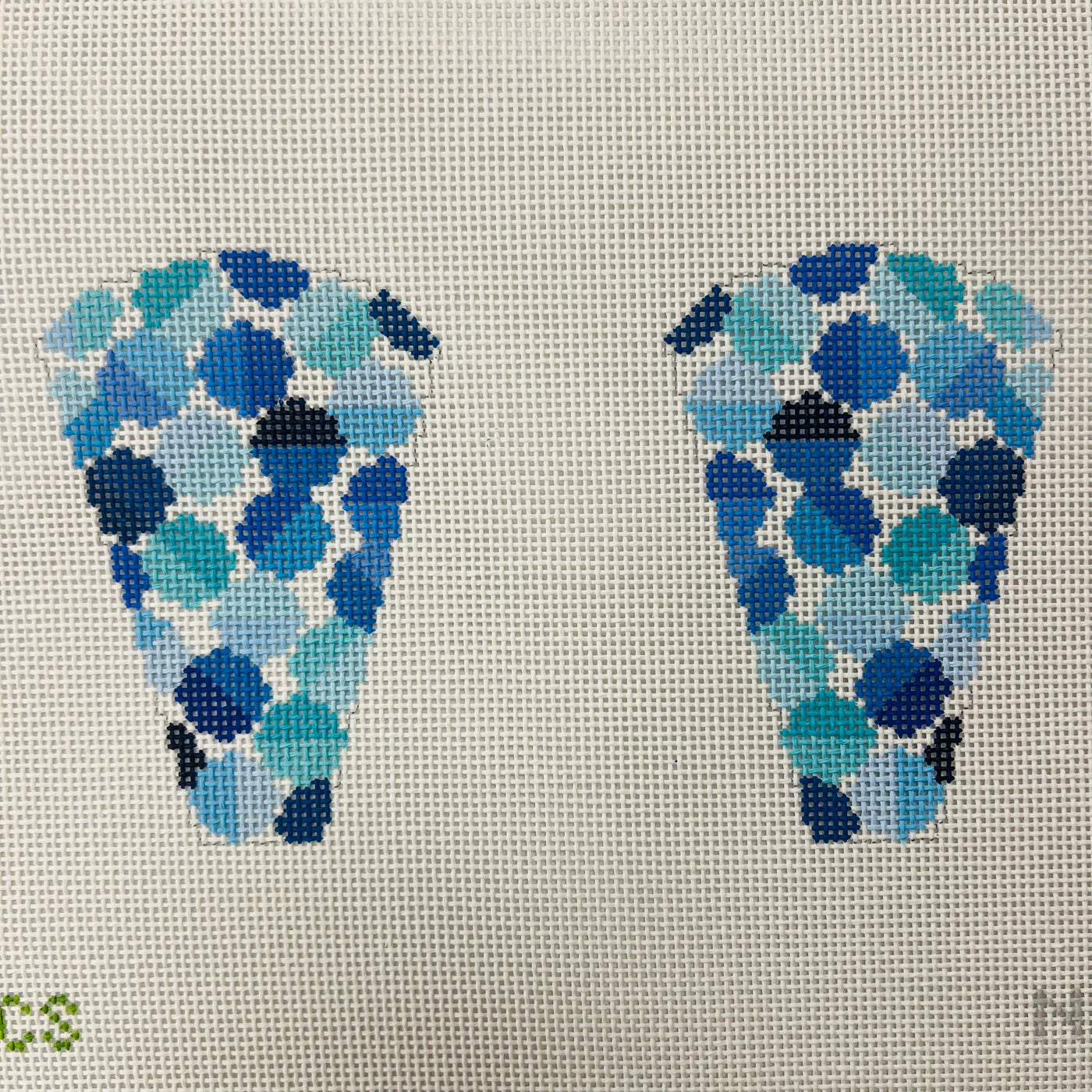 Evelyn Dots Scissor Case Needlepoint Canvas