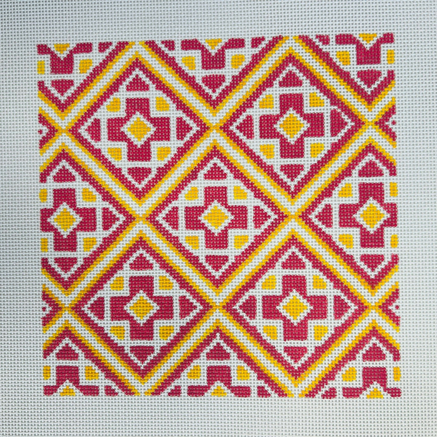 MEDALLION TILE 8X8 (PINK GOLDEN) needlepoint canvas - Bargello Needlepoint