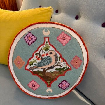 Robin Round needlepoint canvas - Bargello Needlepoint