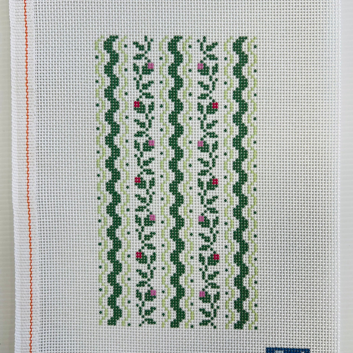 Scalloped Buds Eyeglass Case needlepoint canvas - Bargello Needlepoint